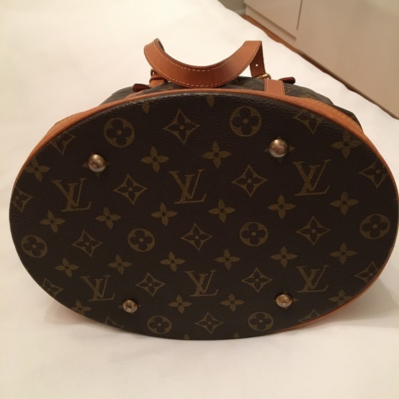 SOLD Louis Vuitton Monogram Bucket Bag - Picture 15 of 16